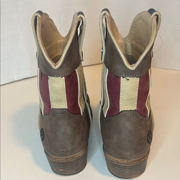 Roper Women's Patriotic Heeled Boots - Red, Blue, Tan flawed - Picture 5 of 10